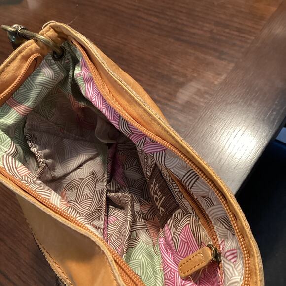 The Sak Indio Leather Demi Shoulder Bag Tan With BOHO And Western Look - Picture 8 of 11